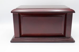 Wooden Urn – Manchester Cherry