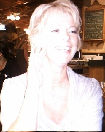 Lynda Suzanne Weiss