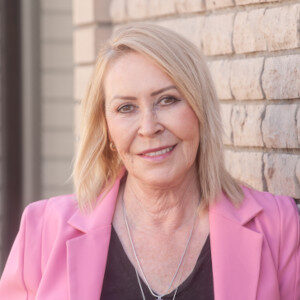 Leslie Duncan<br /><small>Licensed Funeral Director/Embalmer</small> Leslie Duncan - Licensed Funeral Director/Embalmer